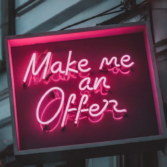 Meet your Posher, Jazmine - Picture 2 of 2